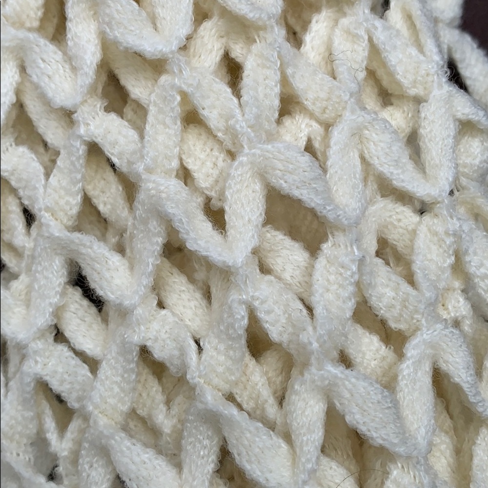NWT Taleen Ivory Infinity Scarf. - Picture 3 of 10